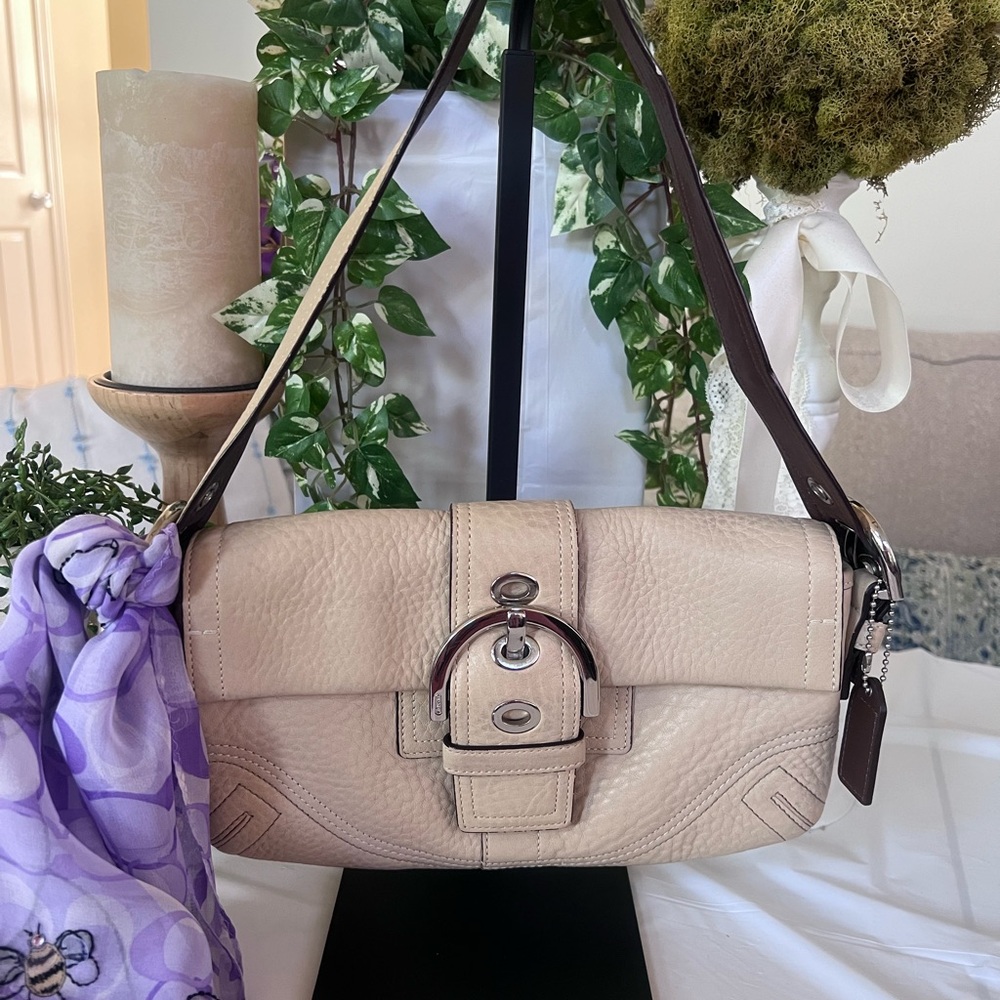 SOLD Vintage Coach SoHo Cream/Tan Leather Shoulder Bag
